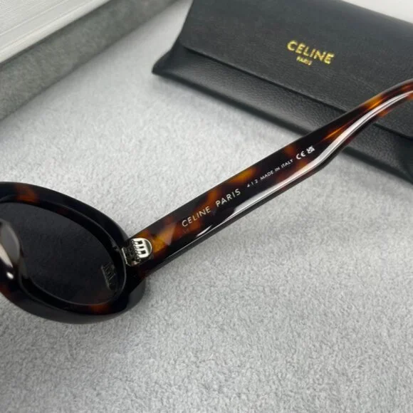 Celine Triomphe Oval Tortoise Sunglasses - Picture 6 of 6